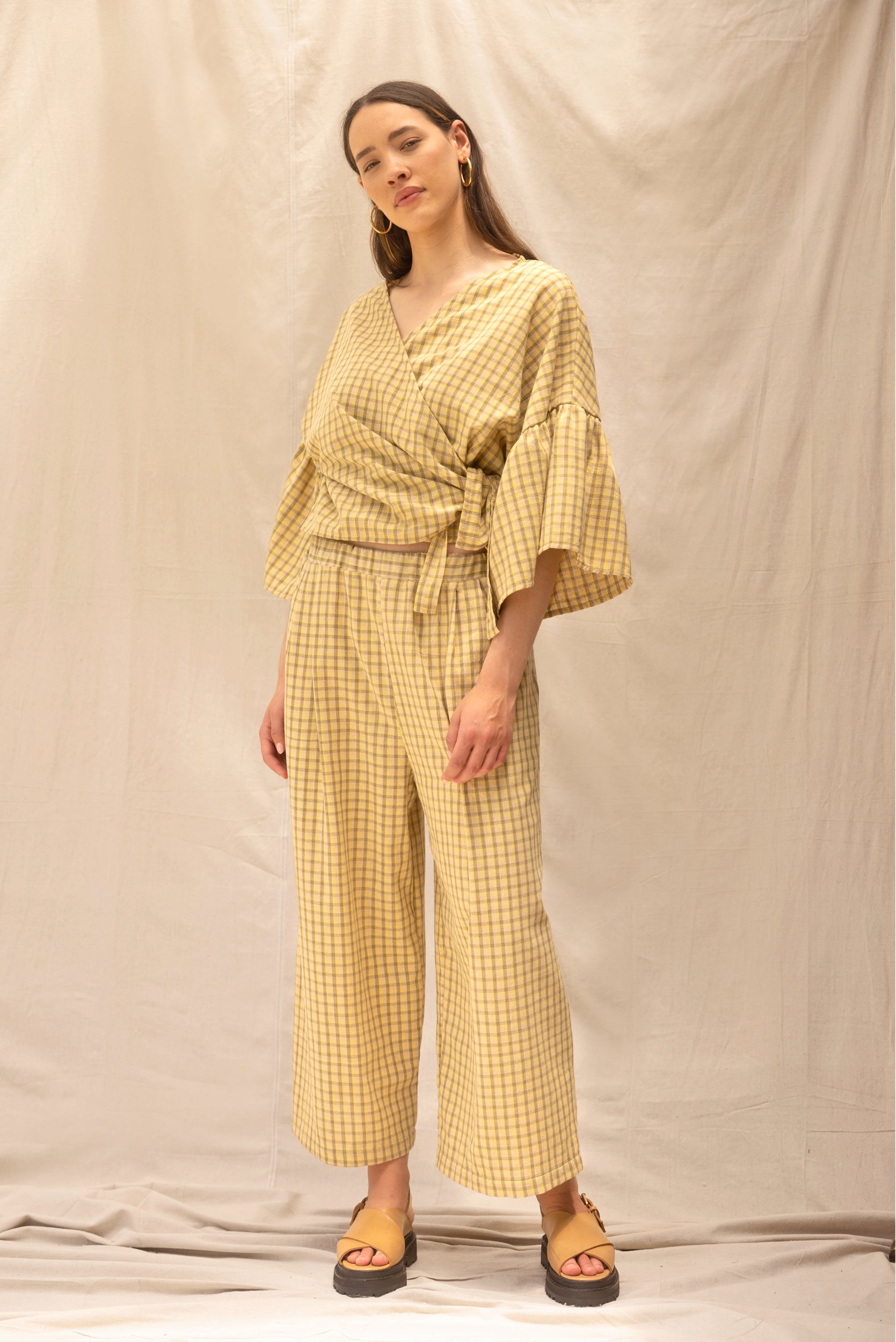 Charlie Top | Daisy Check - ReCreate Clothing