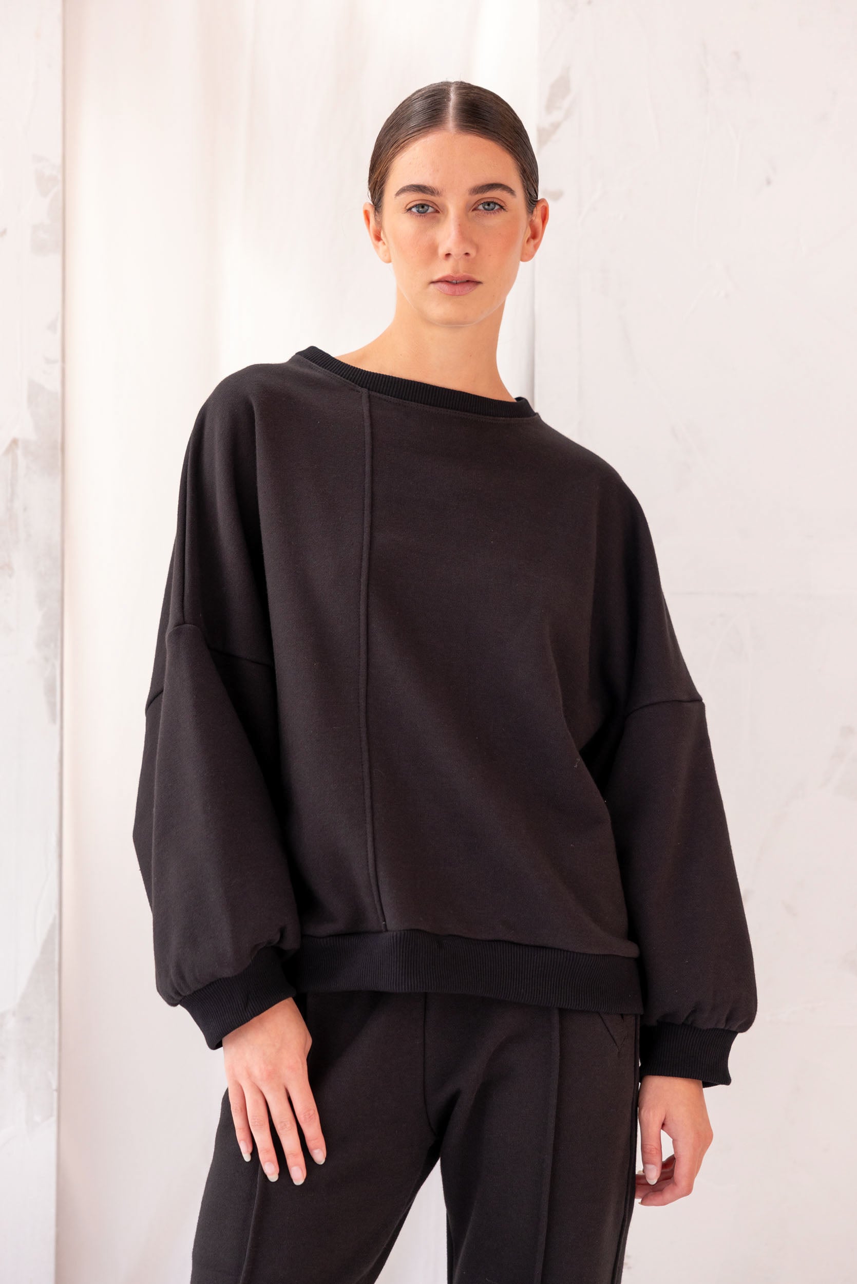 Around Sweatshirt | Black