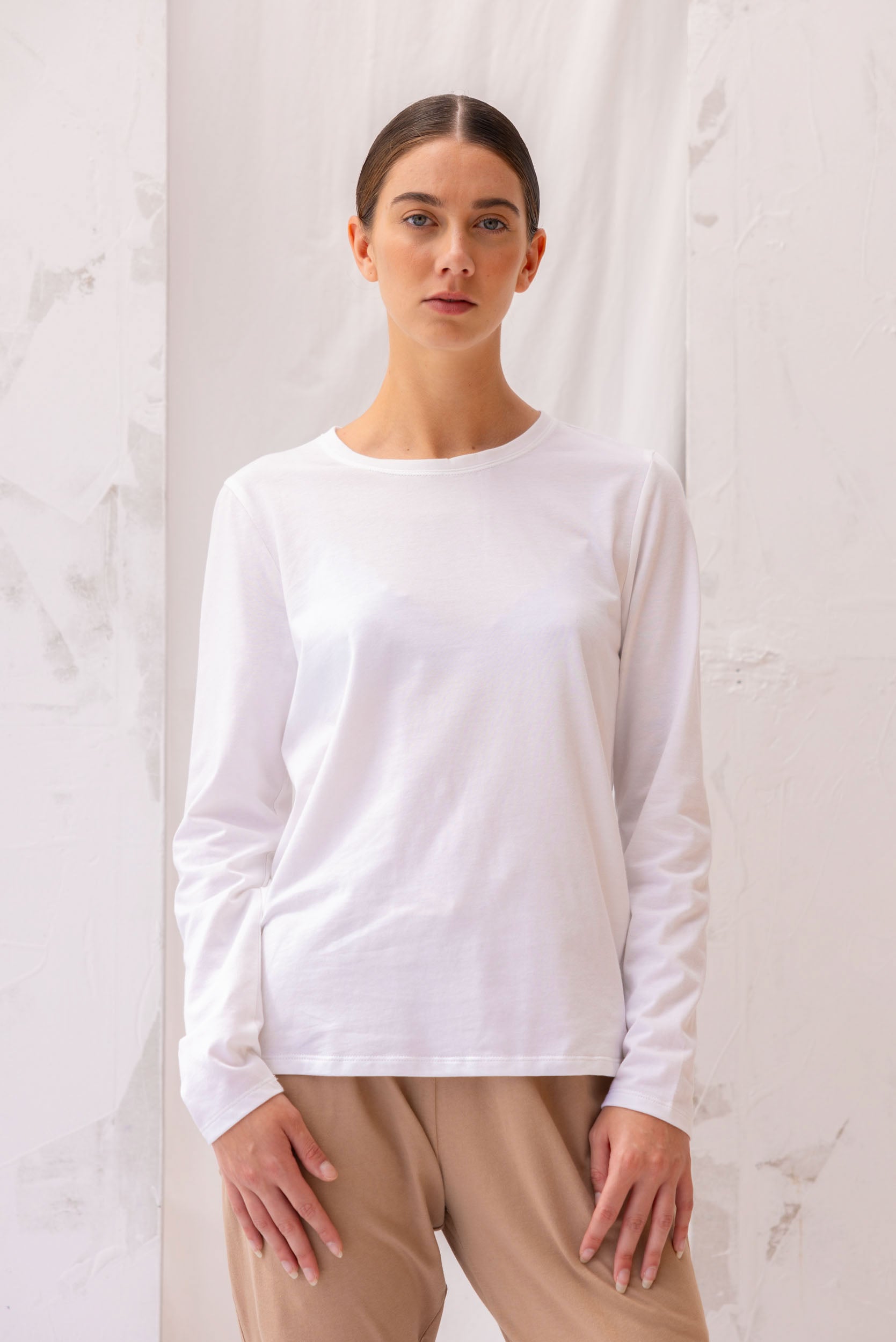 Expression Tee | White