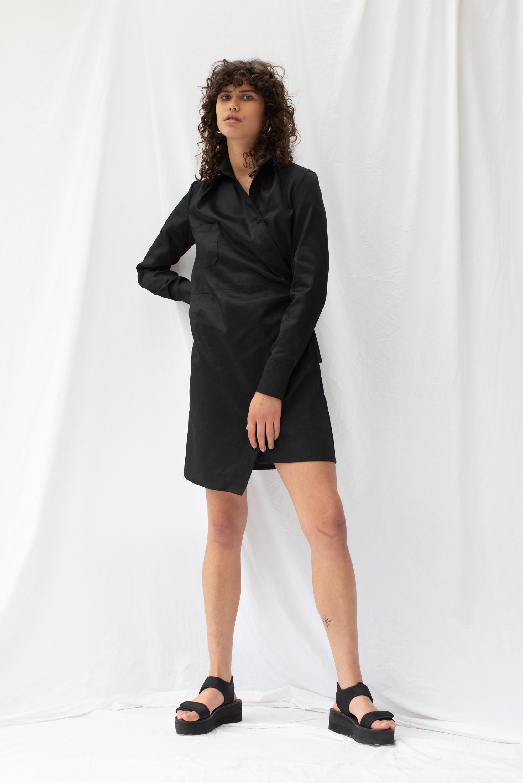 Drift Shirt Dress | Black (M only)