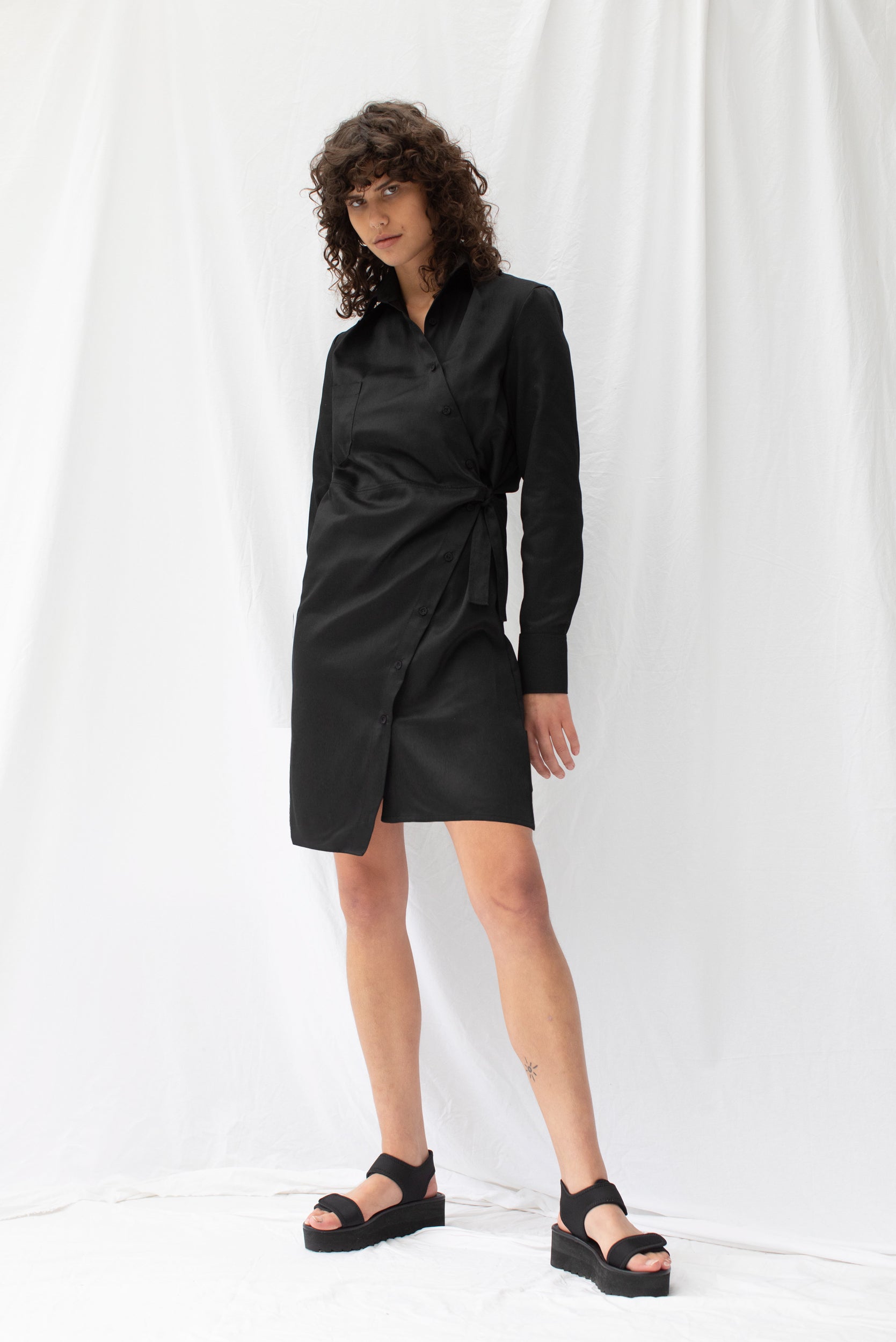 Drift Shirt Dress | Black (M only)