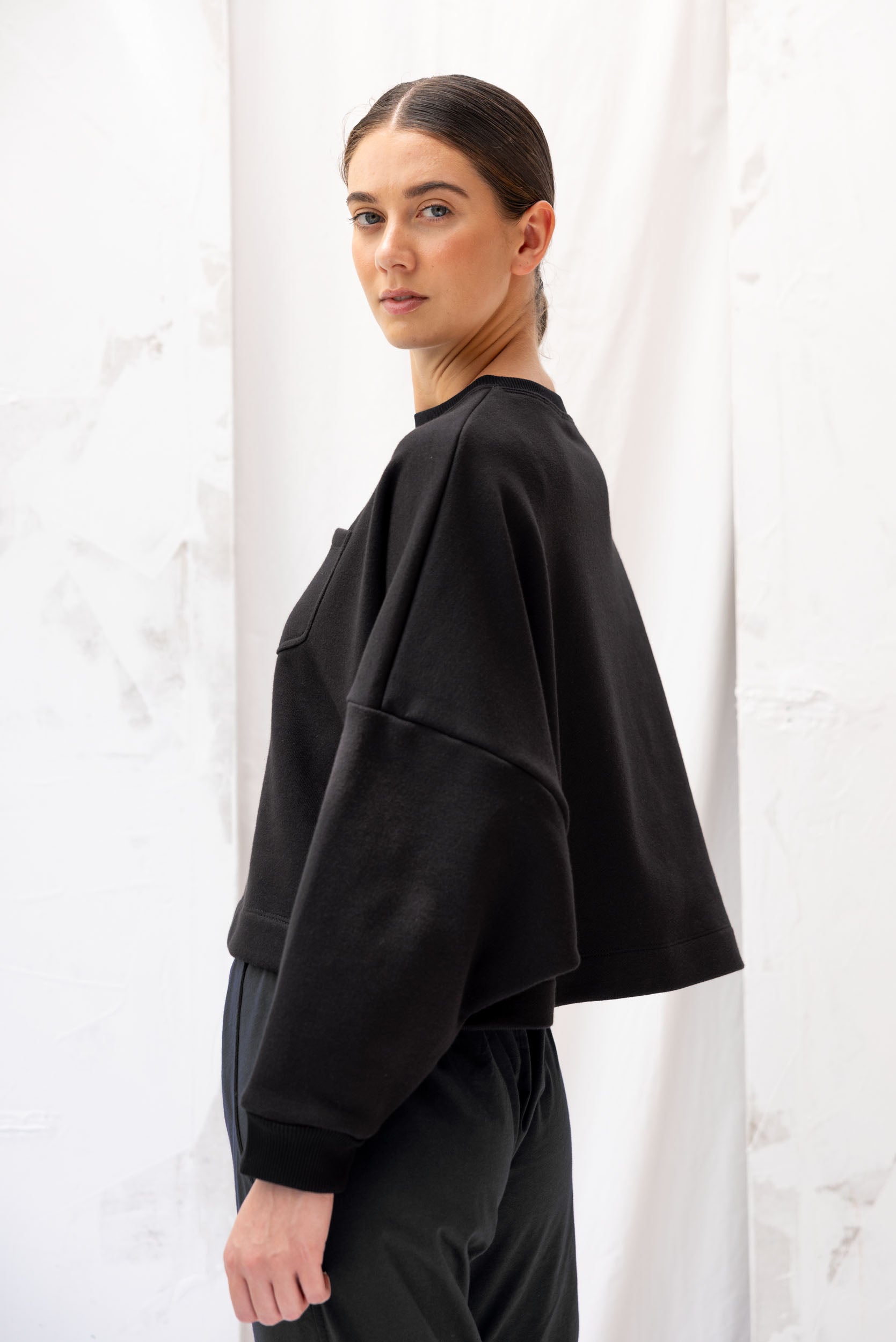 Entity Sweatshirt | Black