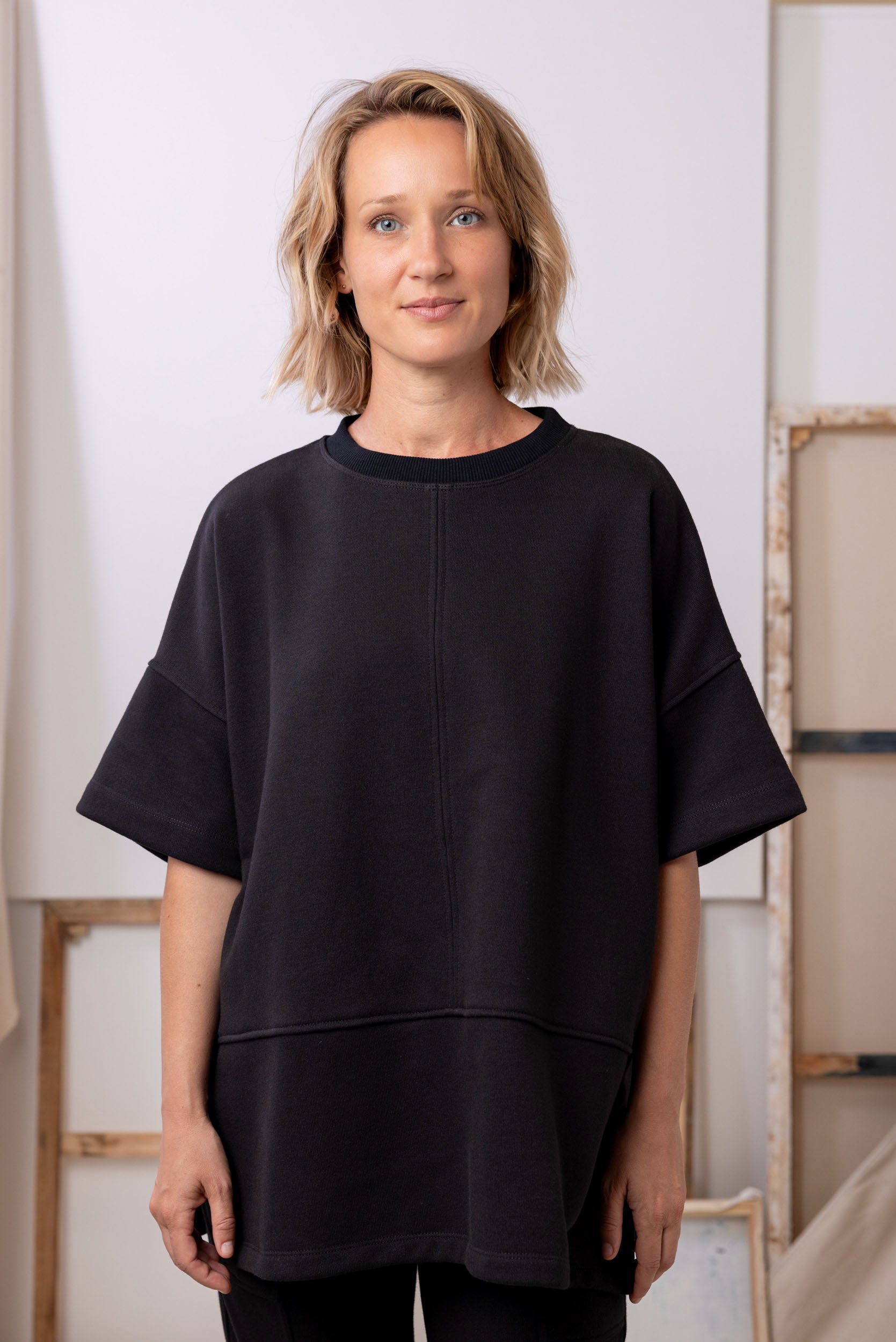 Love Sweatshirt Tee | Black