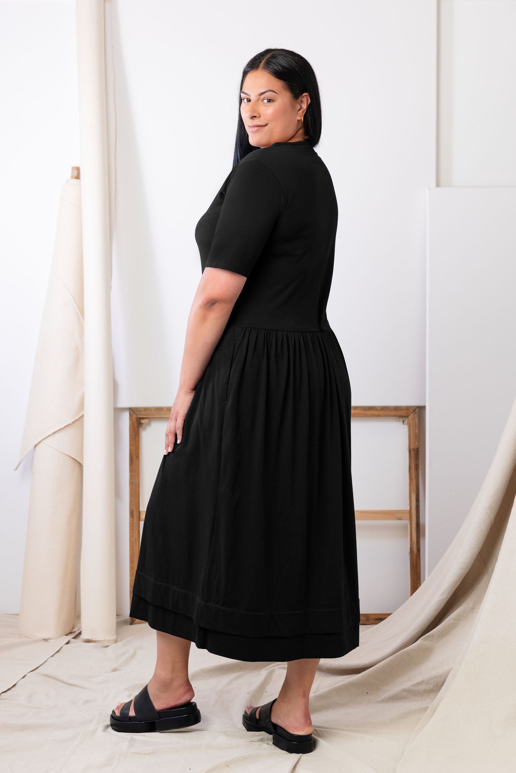 Willow Dress | Black